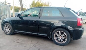 AUDI S3 8L pieno